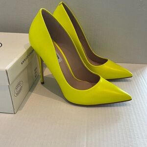 Steve Madden Yellow Stiletto Heels